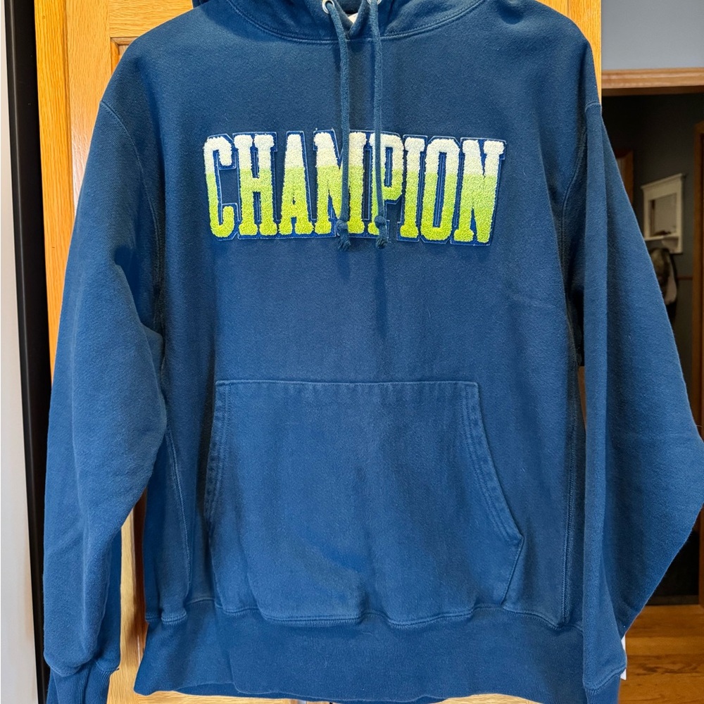 Champion Men's Reverse Weave Gradient Collegiate Logo Hoodie in “Jetson Blue”